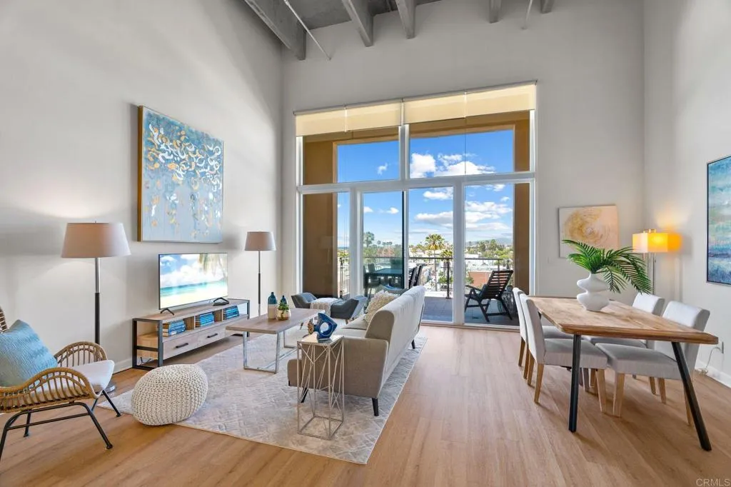 550 Seagaze Drive Unit 26