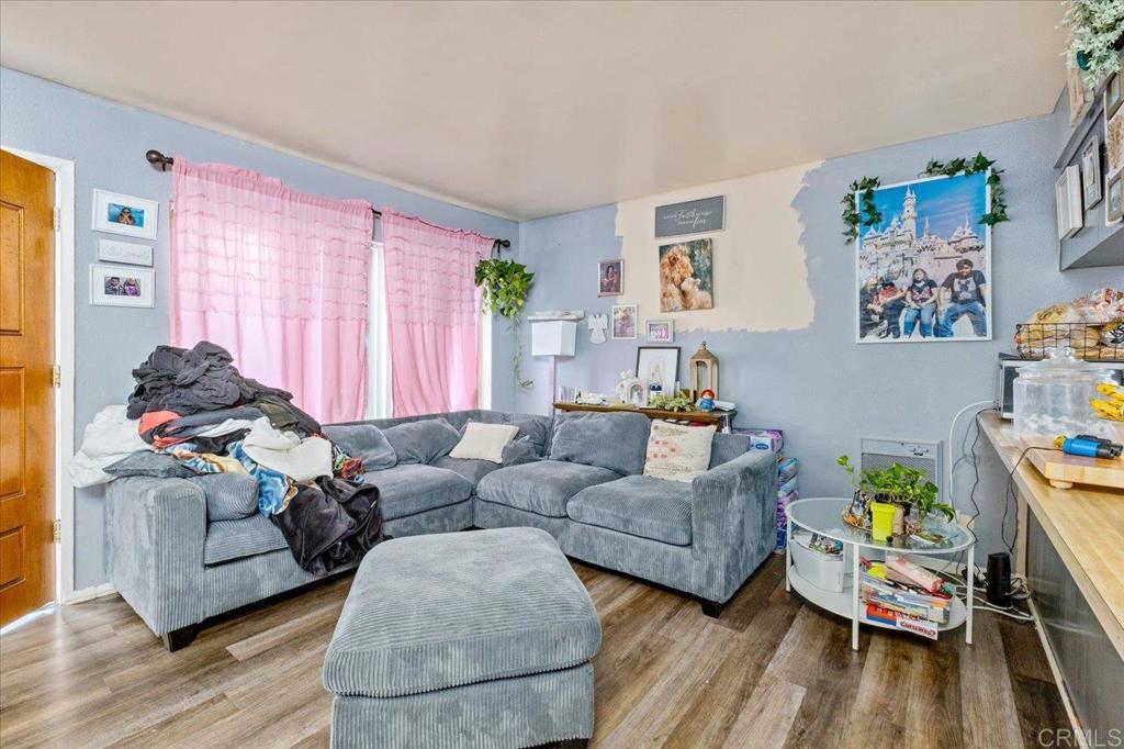 3379 Roosevelt St. Street