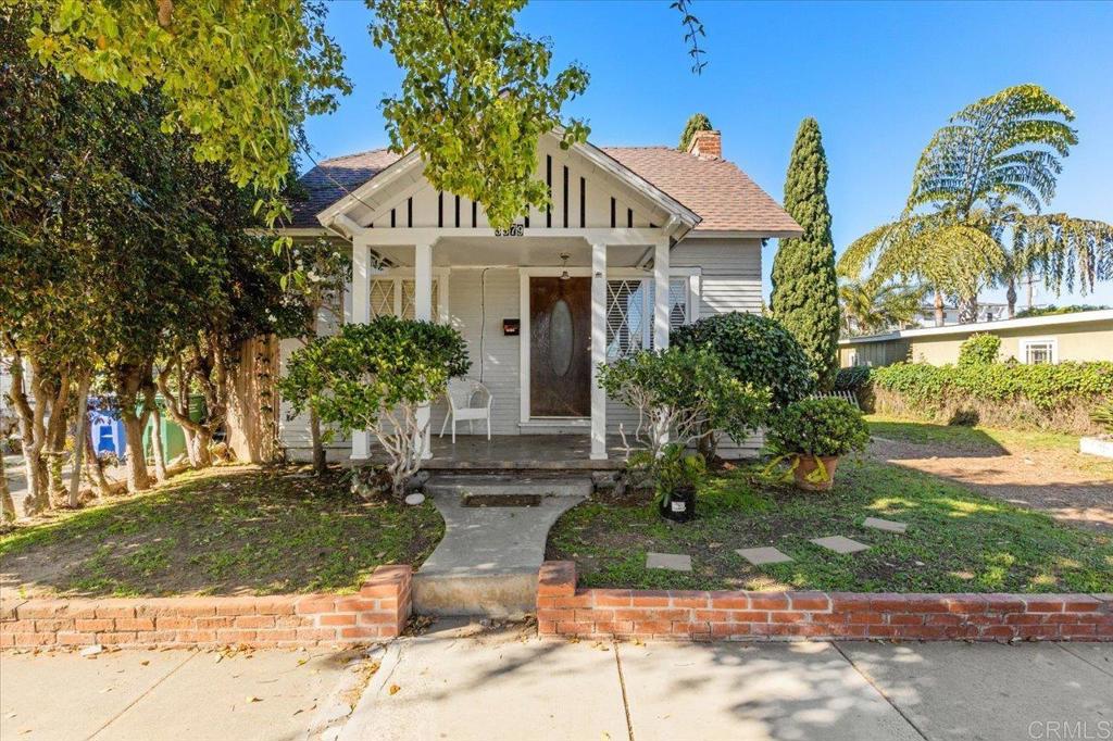 3379 Roosevelt St. Street