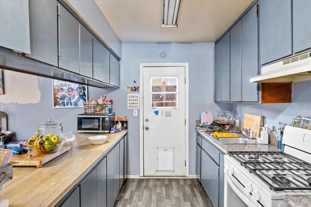 3379 Roosevelt St. Street