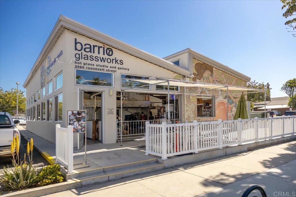 3379 Roosevelt St. Street