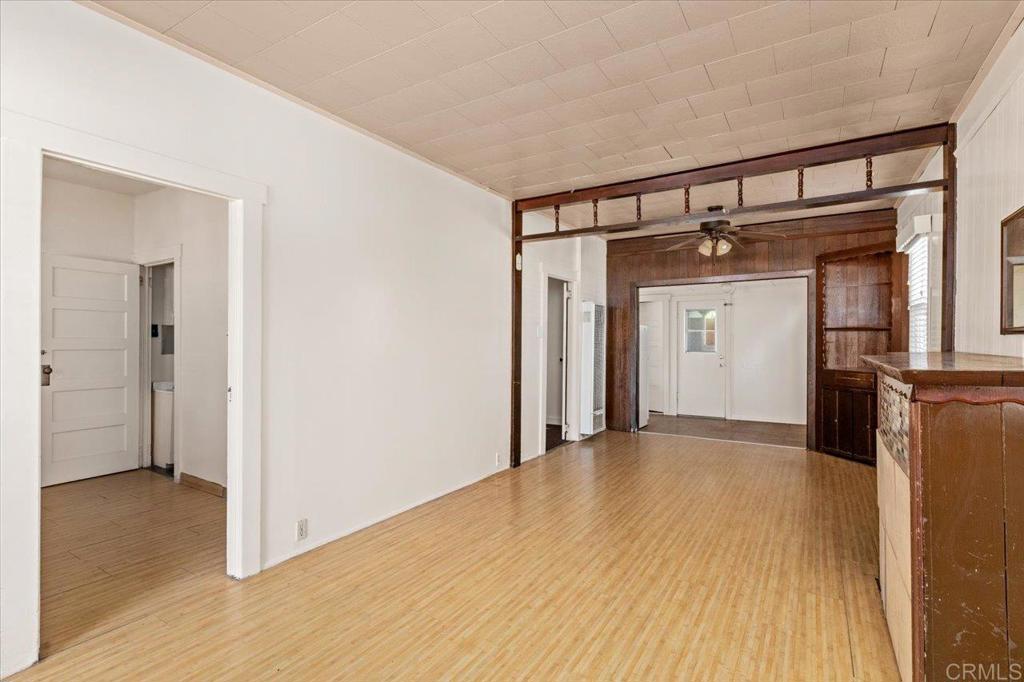 3379 Roosevelt St. Street