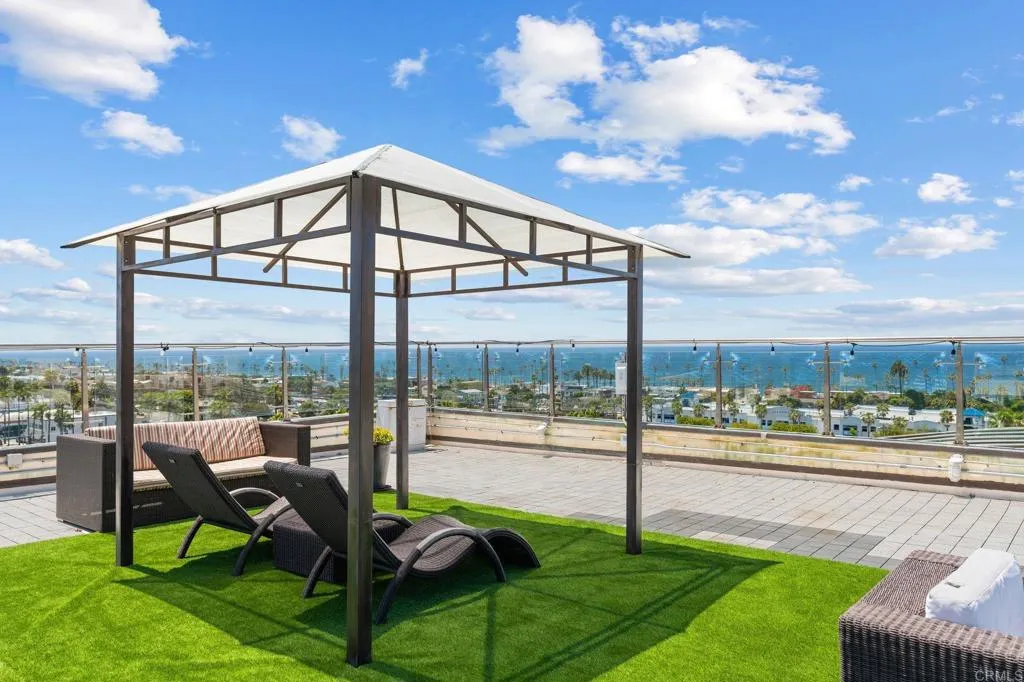 550 Seagaze Drive Unit 23