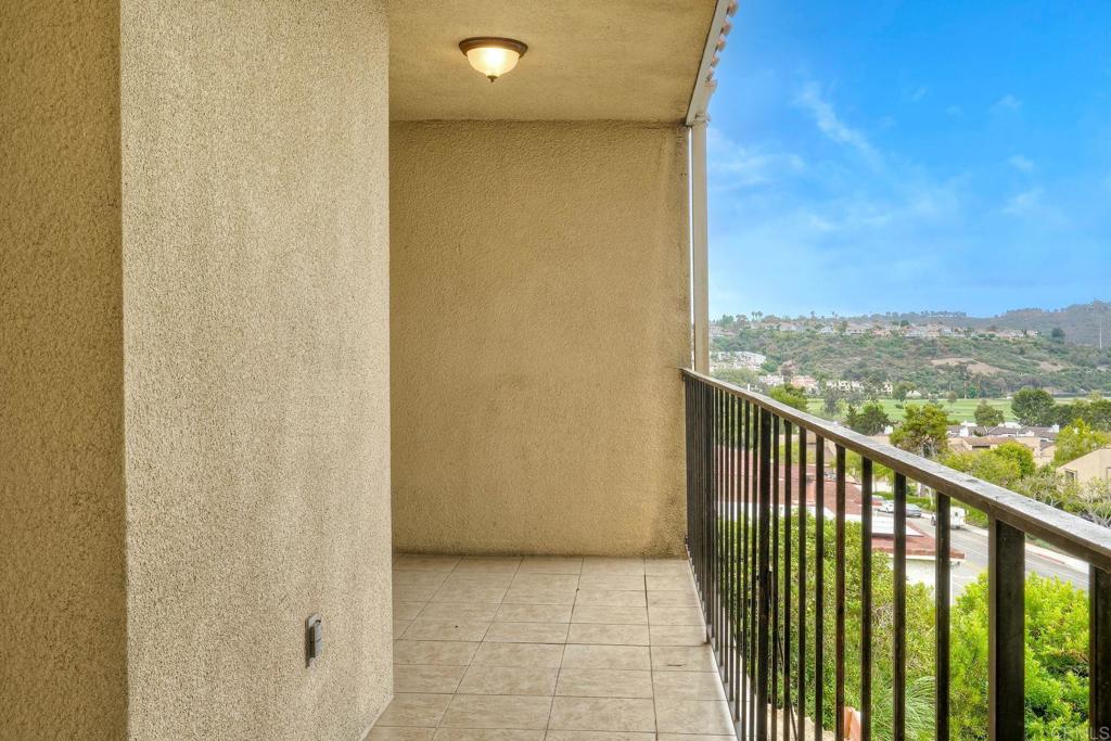 2251 Altisma Way 202