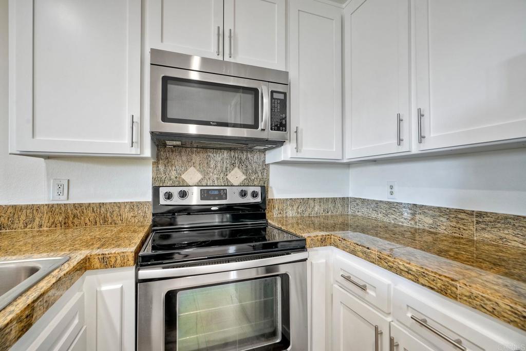 2251 Altisma Way 202