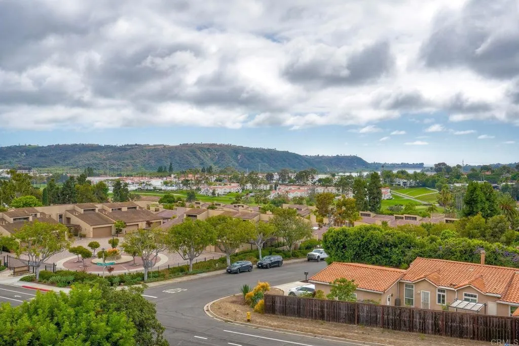 2251 Altisma Way Unit 202