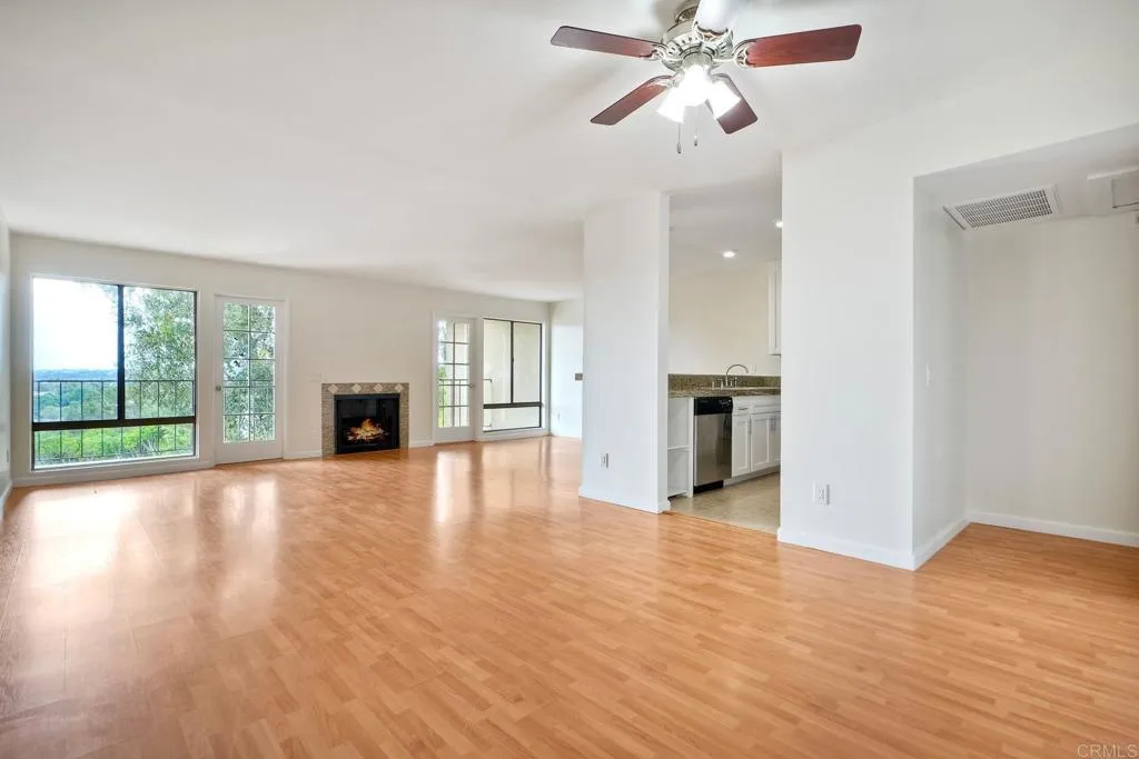 2251 Altisma Way Unit 202