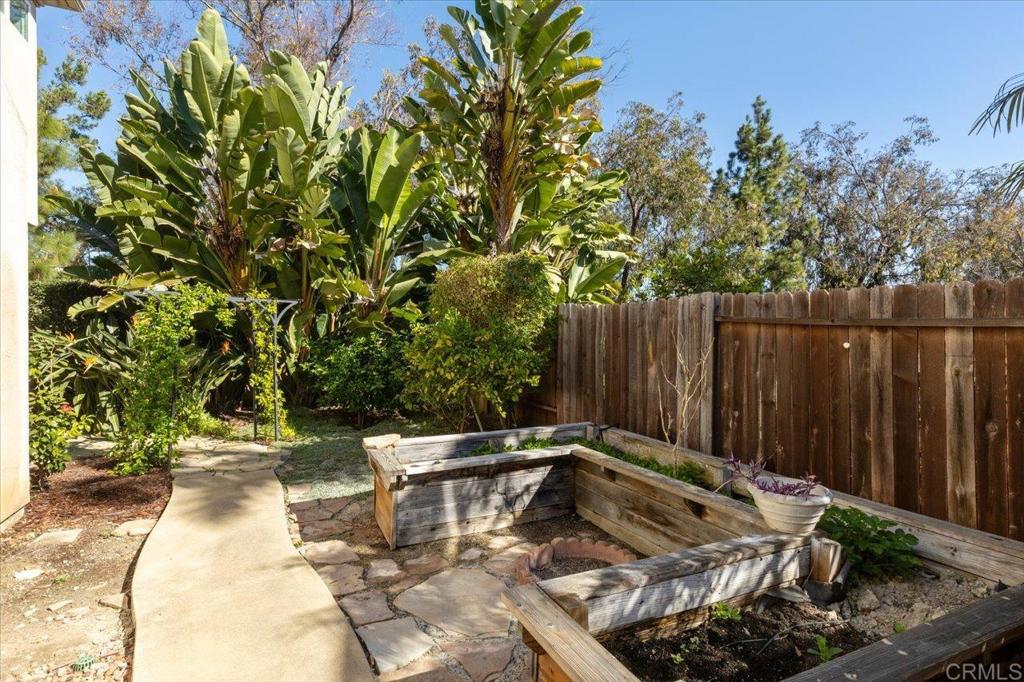 4976 Bella Collina Street