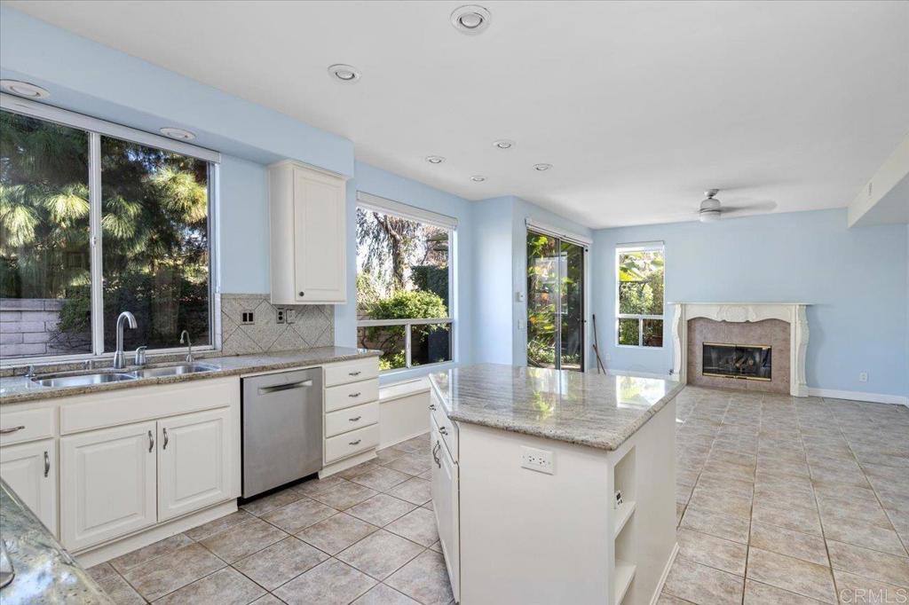 4976 Bella Collina Street