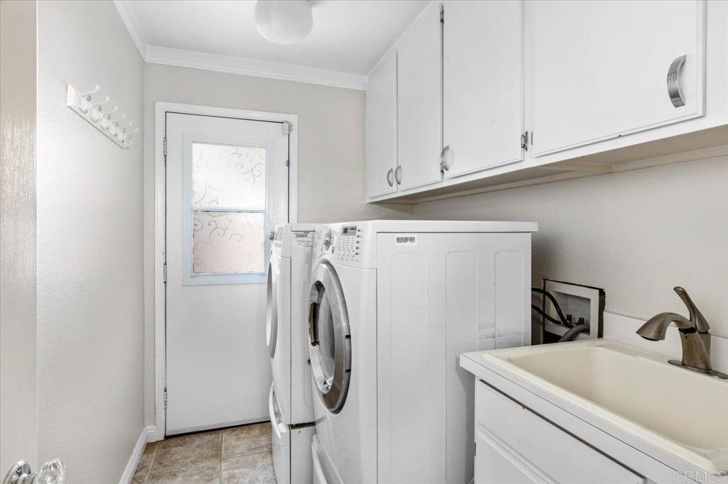 4976 Bella Collina Street