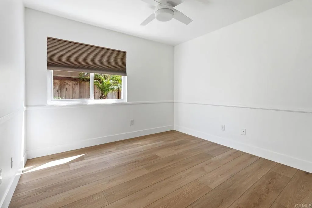 630 Poinsettia Park North