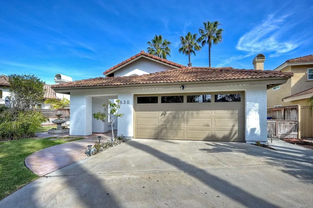 630 Poinsettia Park North