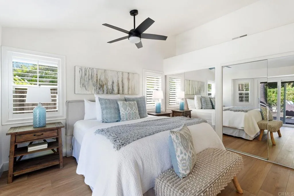 630 Poinsettia Park North