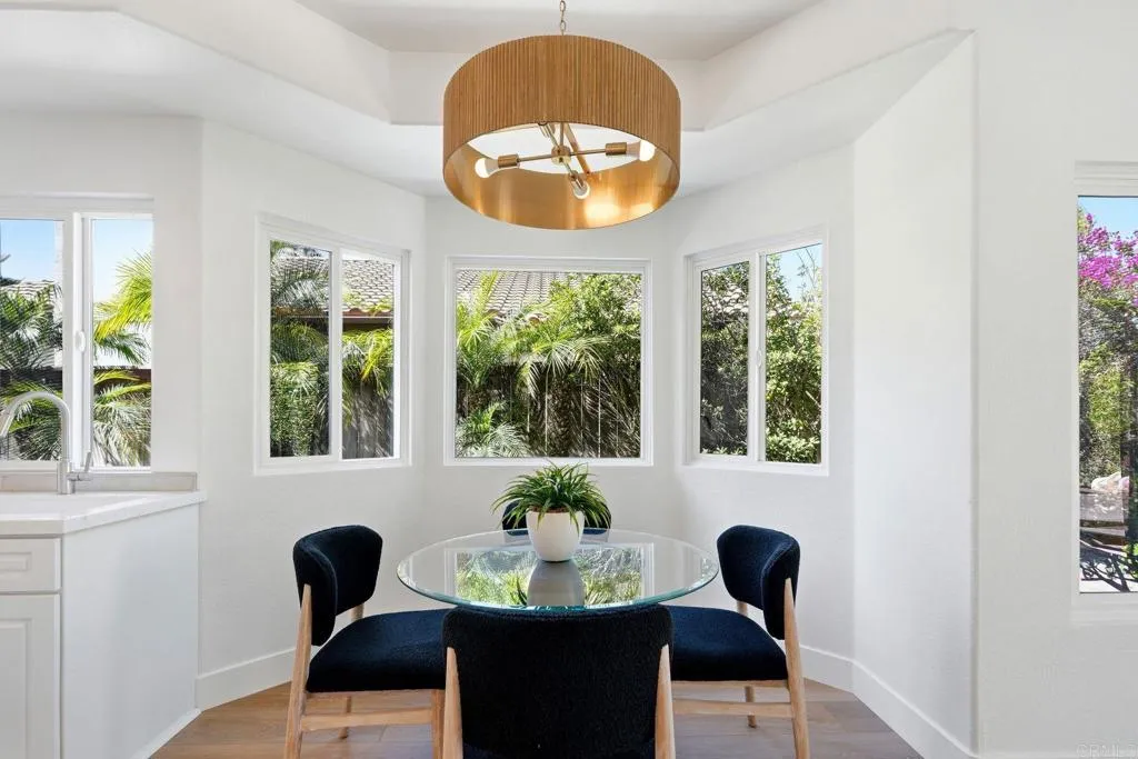 630 Poinsettia Park North