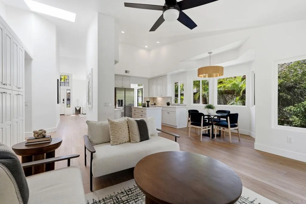 630 Poinsettia Park North