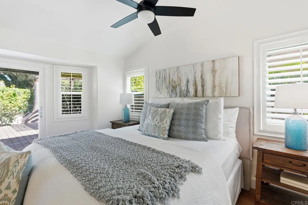 630 Poinsettia Park North