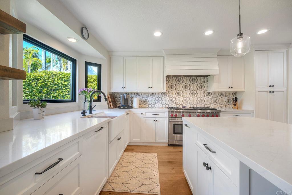 1011 Monterey Vista Way