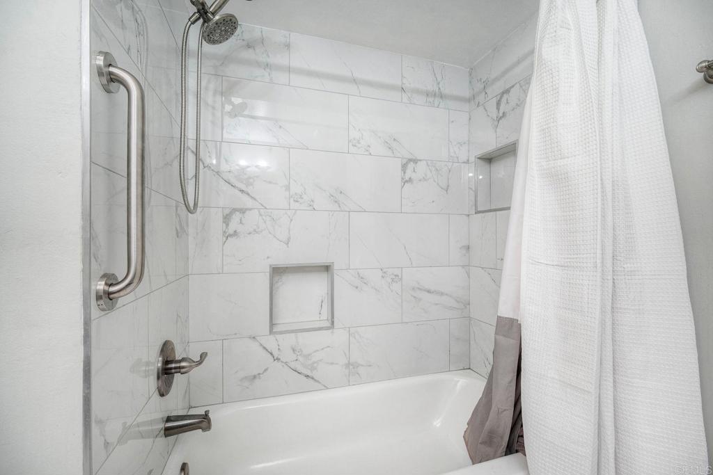 1011 Monterey Vista Way