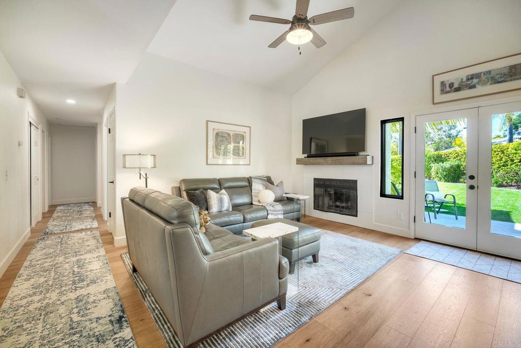 1011 Monterey Vista Way