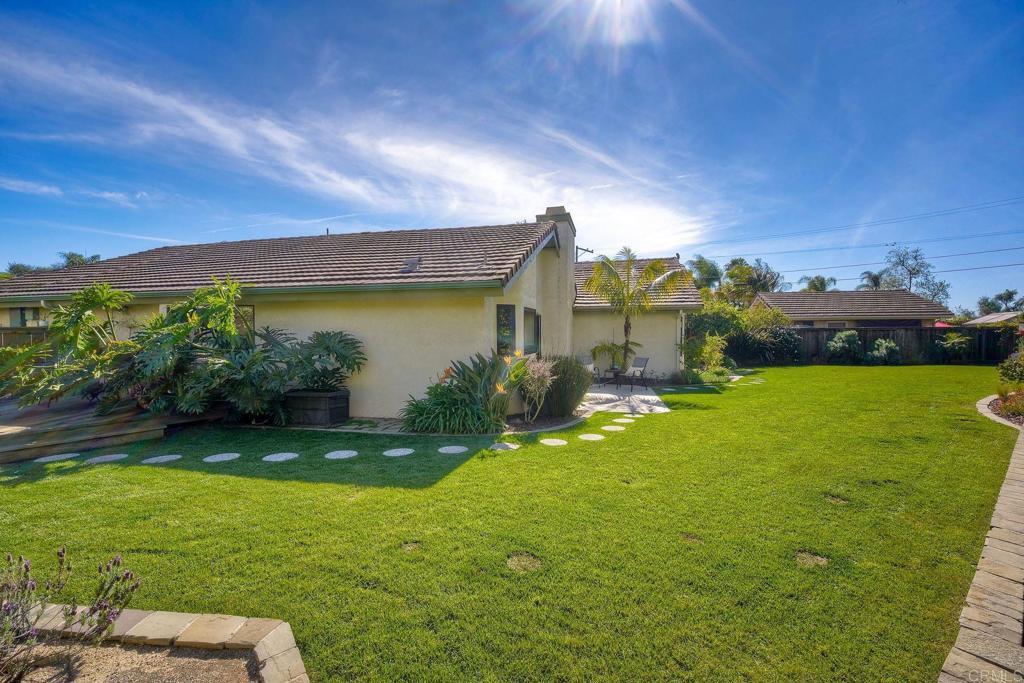 1011 Monterey Vista Way