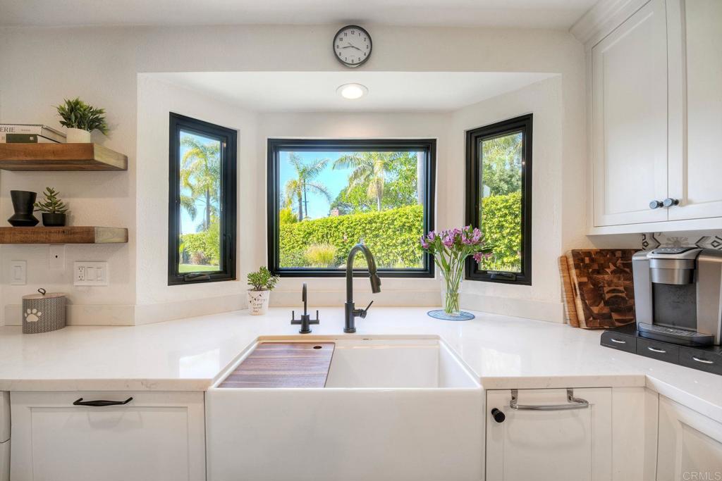 1011 Monterey Vista Way