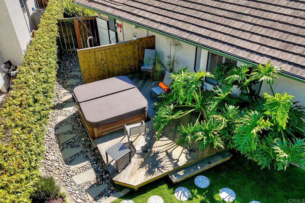 1011 Monterey Vista Way