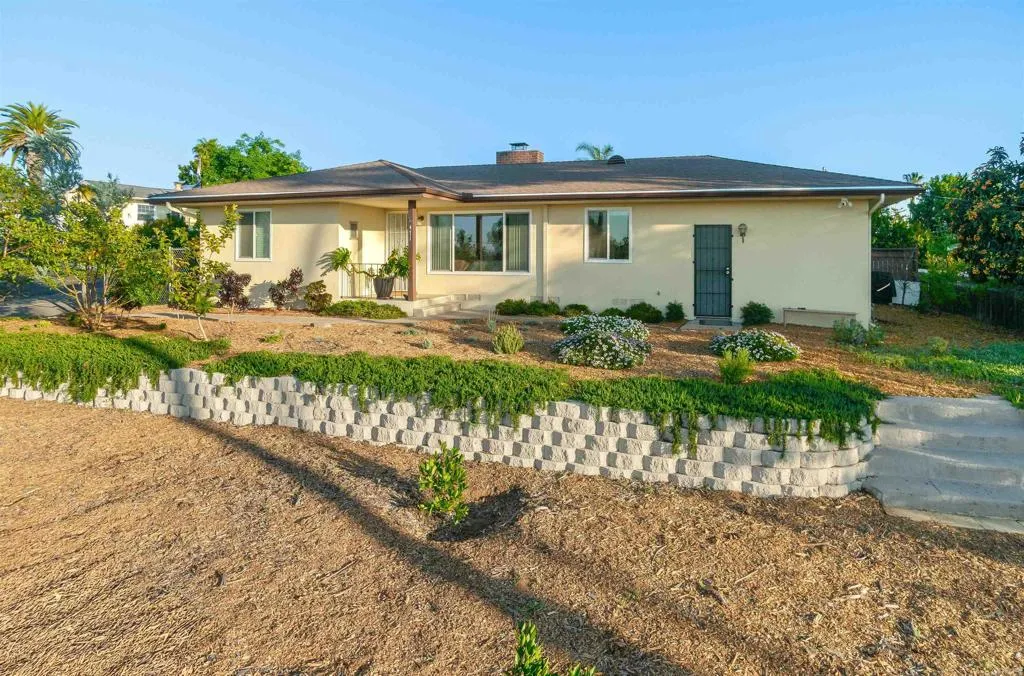 471 Palm Drive
