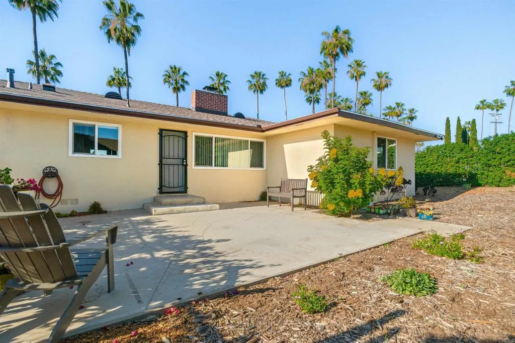 471 Palm Drive
