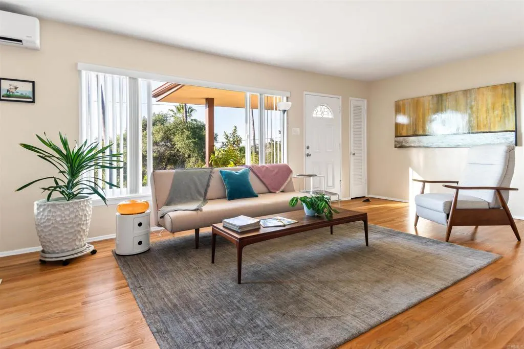 471 Palm Drive