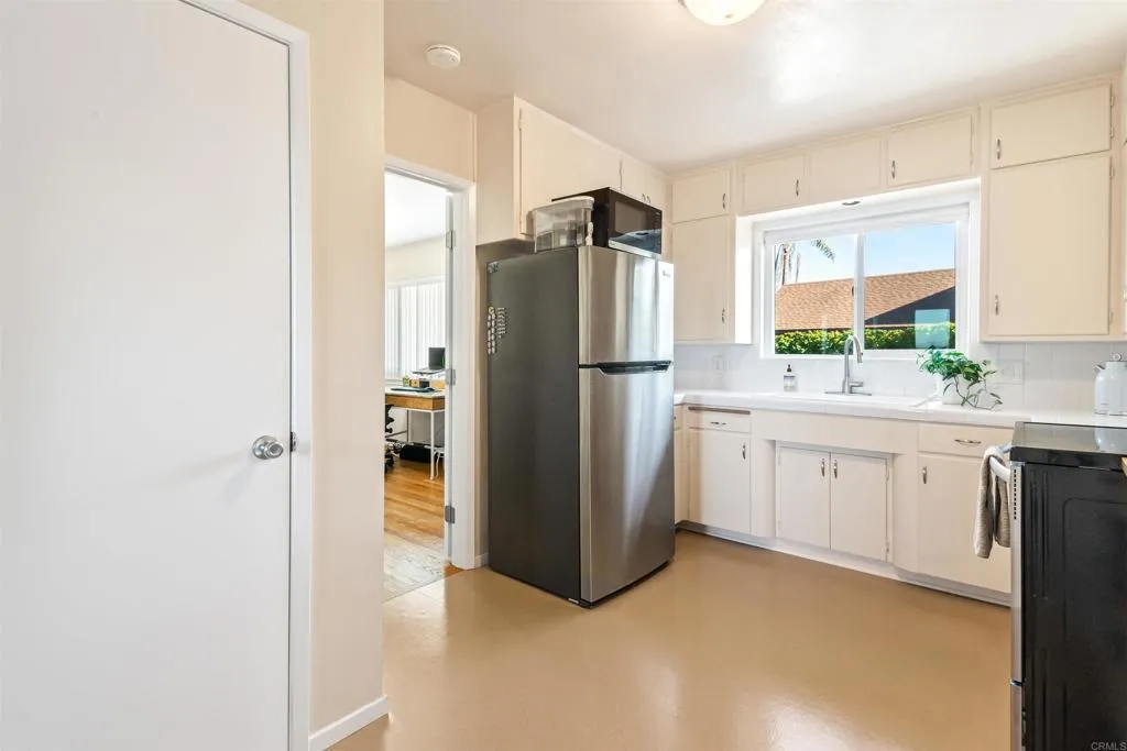 471 Palm Drive