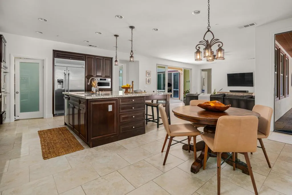 712 Normandy Road