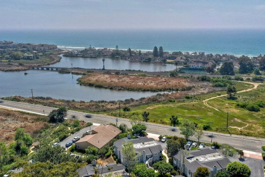 2132 S. Coast Hwy