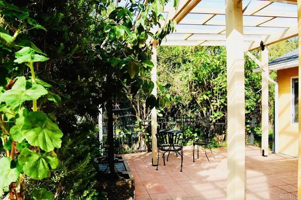 736 Mar Vista Drive
