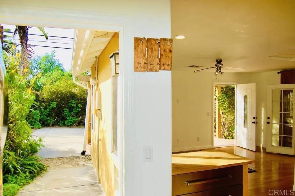 736 Mar Vista Drive