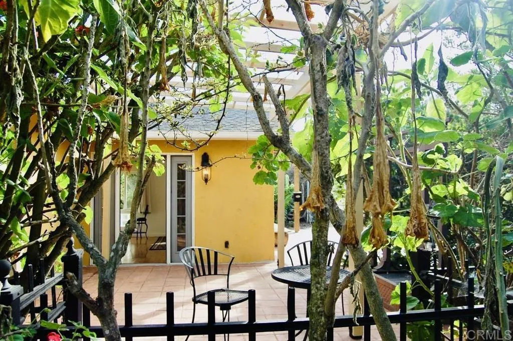 736 Mar Vista Drive