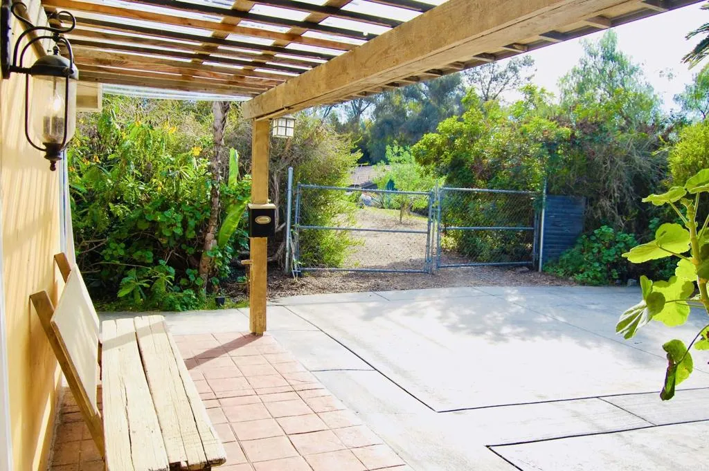 736 Mar Vista Drive
