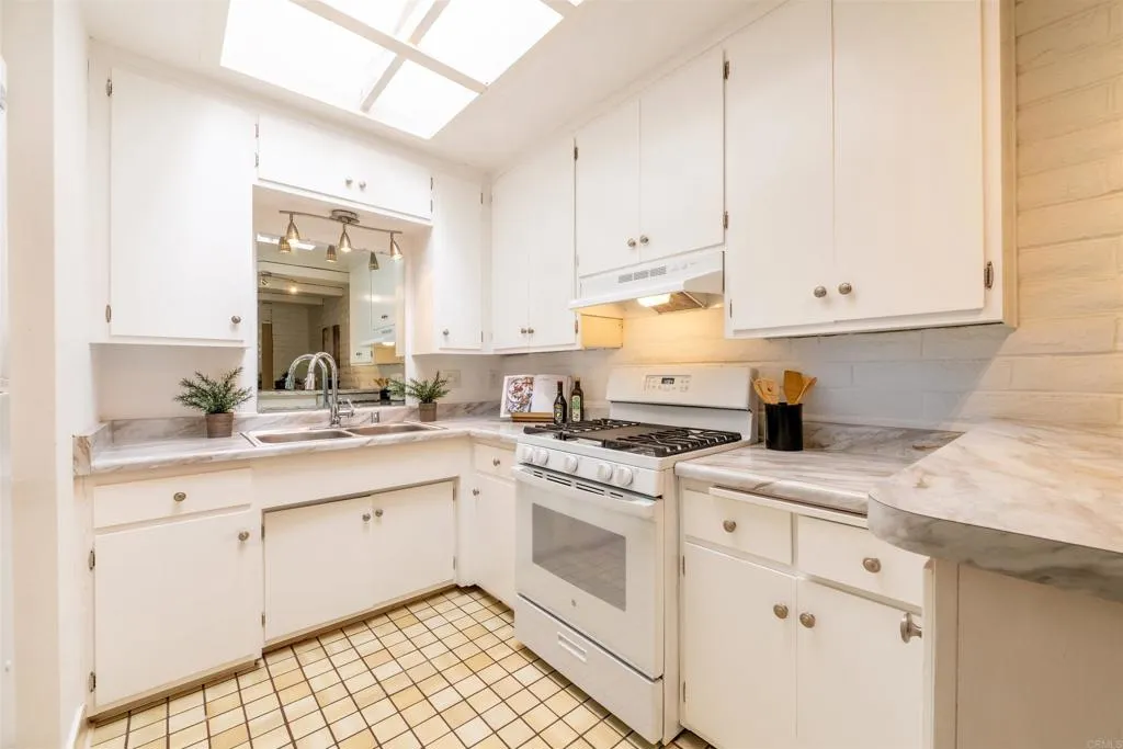 9320 Earl Street Unit 44