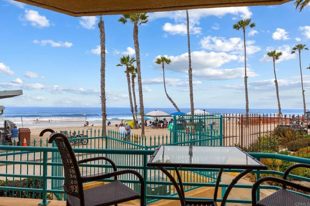 400 N The Strand Unit 7