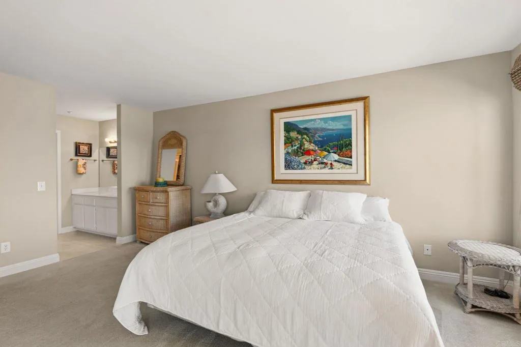 400 N The Strand Unit 7