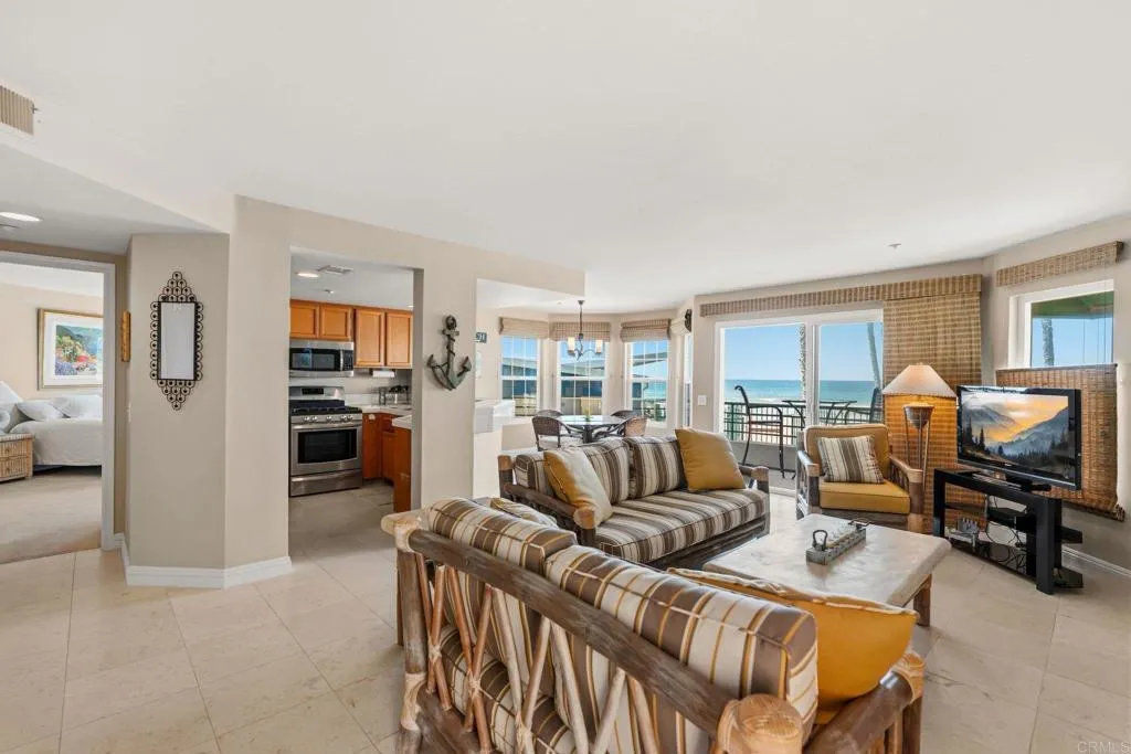 400 N The Strand Unit 7