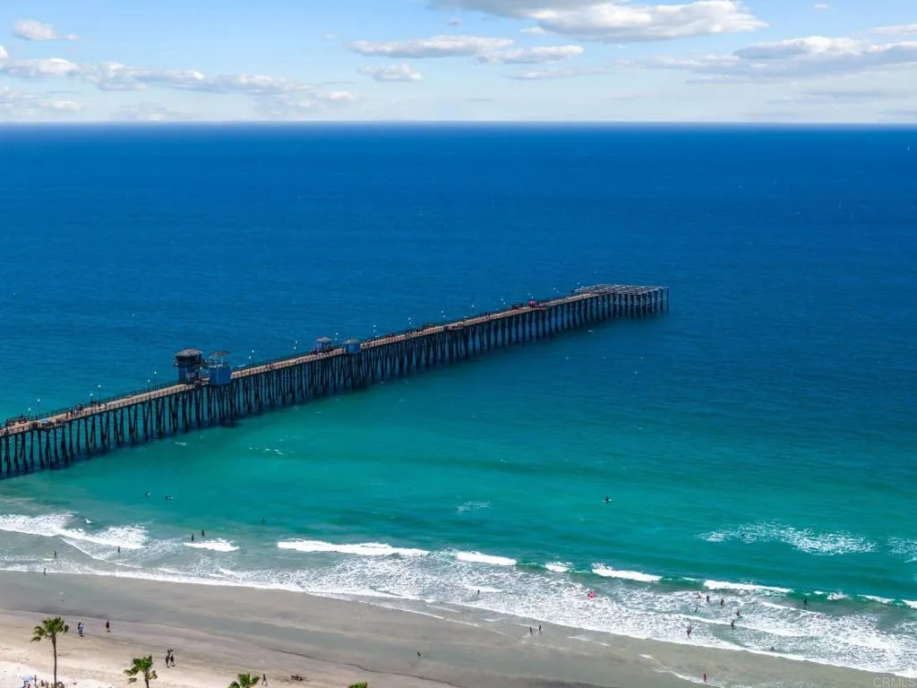 400 N The Strand Unit 7