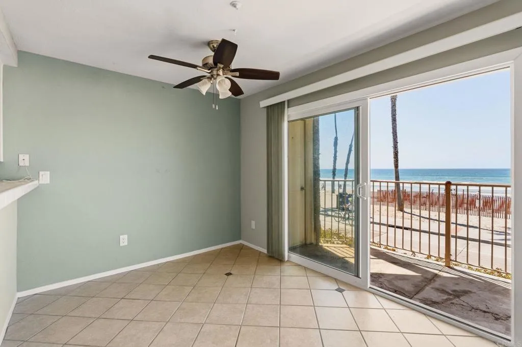 600 N The Strand Unit 43