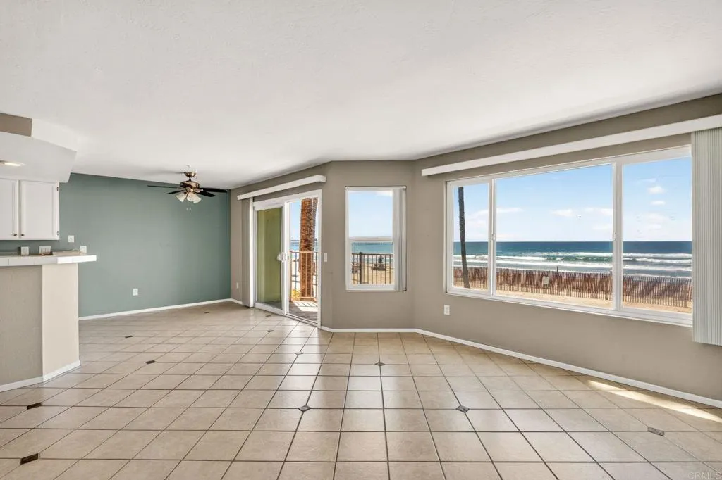 600 N The Strand Unit 43