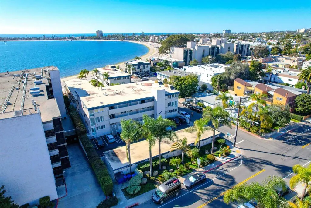 3920 Riviera Drive Unit #u