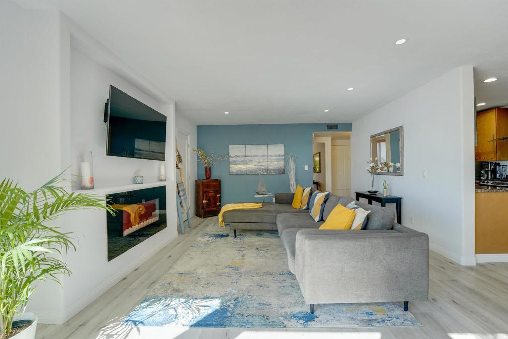 3920 Riviera Drive #U