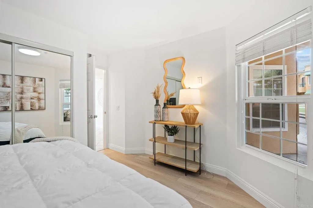 400 N The Strand Unit 27