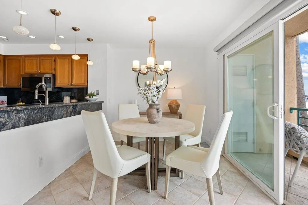 400 N The Strand Unit 27