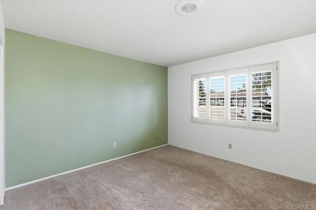 1071 La Reina Drive