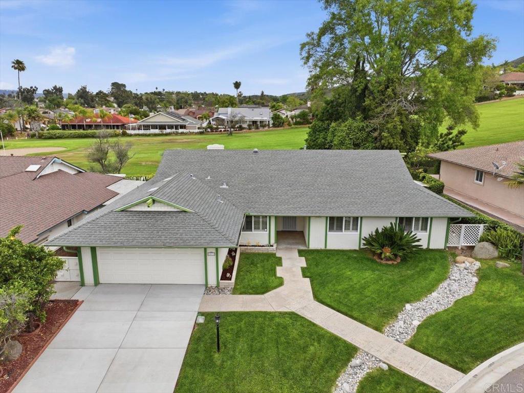 1071 La Reina Drive