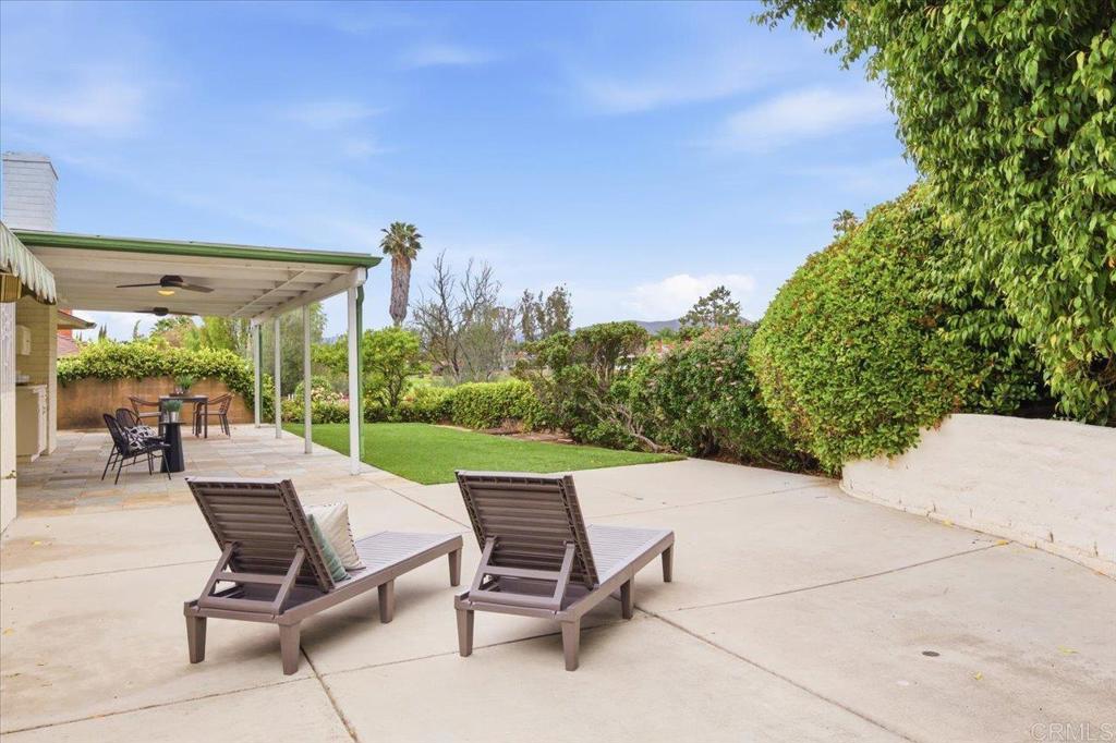 1071 La Reina Drive